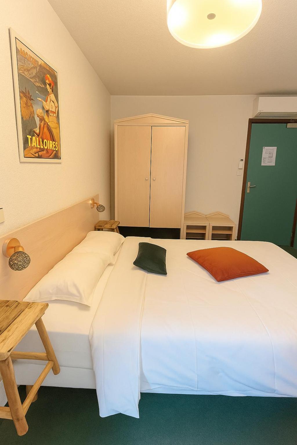 De Genève , Faverges-seythenex 74210, Haute Savoie Hotel Faverges